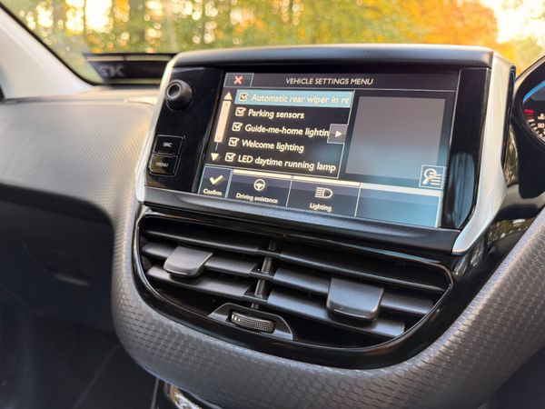 Peugeot 2008 2016 Allure Diesel 371130280