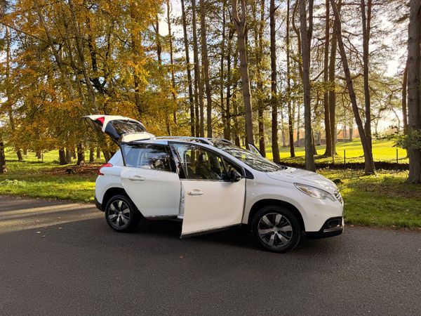 Peugeot 2008 2016 Allure Diesel 371130309