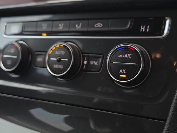 192 VW GOLF 1.6 TDI COMFORTLINExMAXTON 371132008