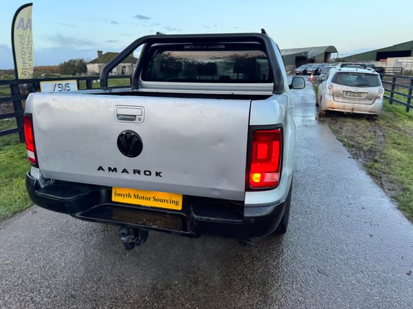 141 Volkswagen Amarok Highline 180bhp black Ed 371176504