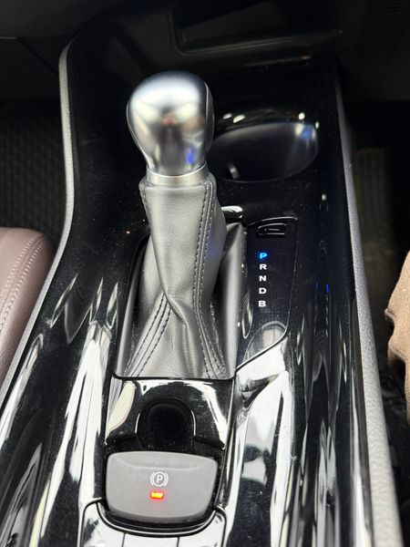 2018 Toyota C-HR  1.8 Hybrid automatic,Top Specs 371172448