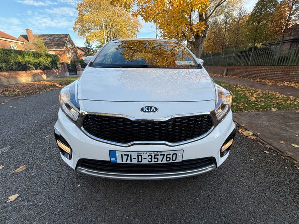 Stunning Kia Carens 7 Seater.  2-year Warranty. 371173556