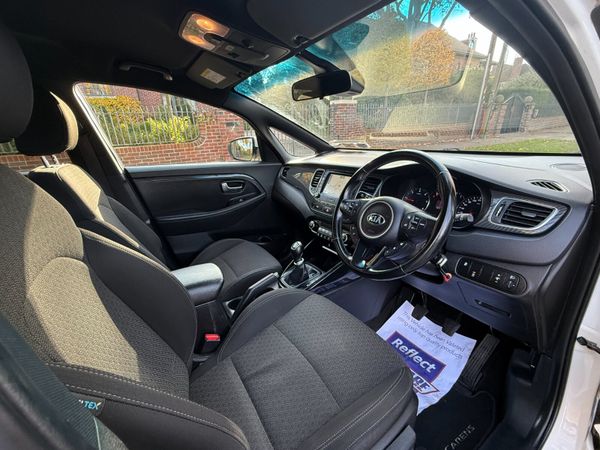 Stunning Kia Carens 7 Seater.  2-year Warranty. 371173657