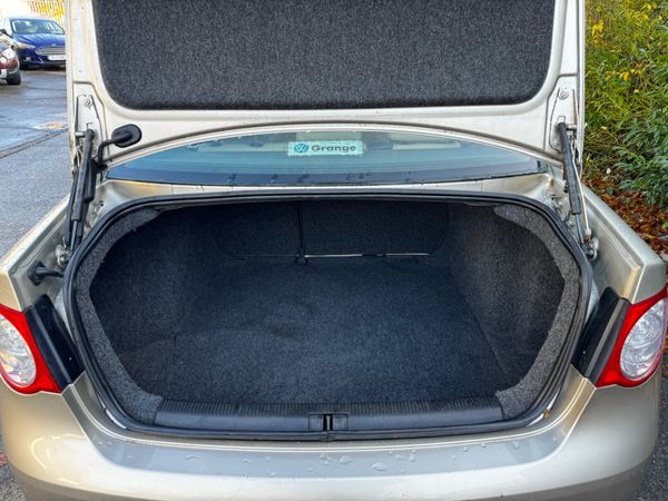 Volkswagen Jetta Low mileage 371187397