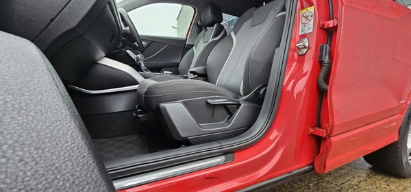 2018 Audi Q2 (LOW MILAGE & AUTOMATIC) 371209993