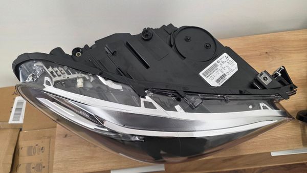 BMW 5 Series F10 F11 LCI Bi-Xenon Headlights 371202036