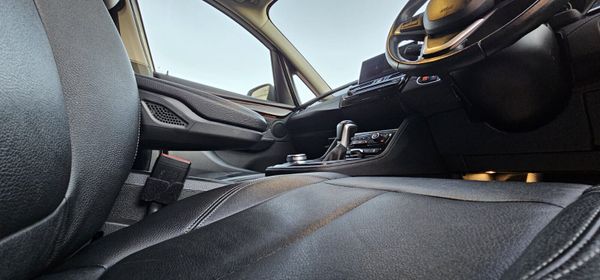 2018 BMW 2-Series 7 Seater 371210186