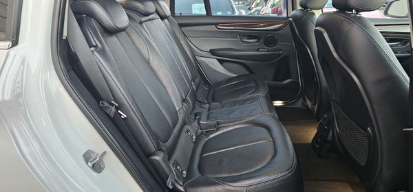 2018 BMW 2-Series 7 Seater 371210194