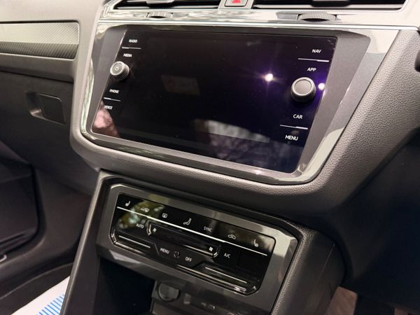 Volkswagen Tiguan R Line TDI 371222099