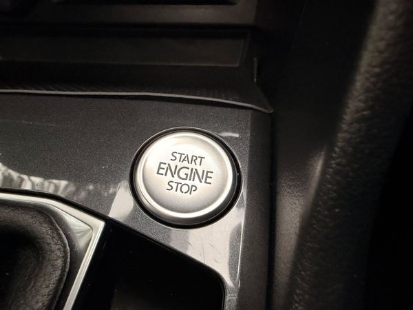 Volkswagen Tiguan R Line TDI 371222093