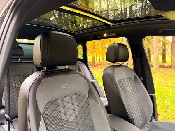 Volkswagen Tiguan R Line TDI 371222117