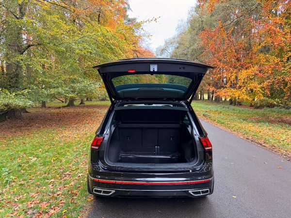 Volkswagen Tiguan R Line TDI 371222118