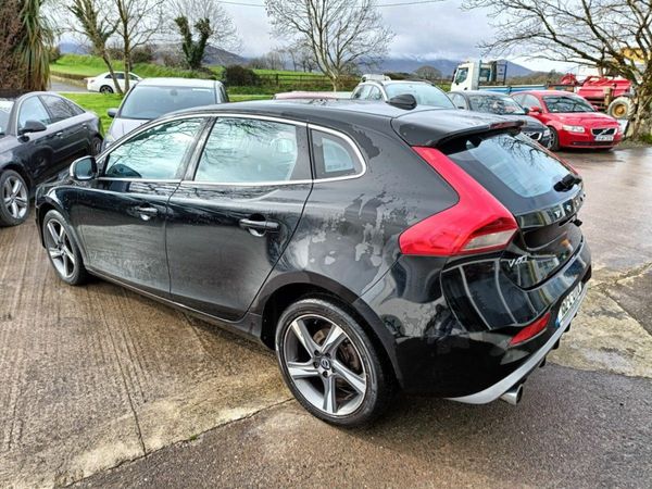Volvo V40 D2 2.0d (120hp) R-Design NEW NCT 371295312