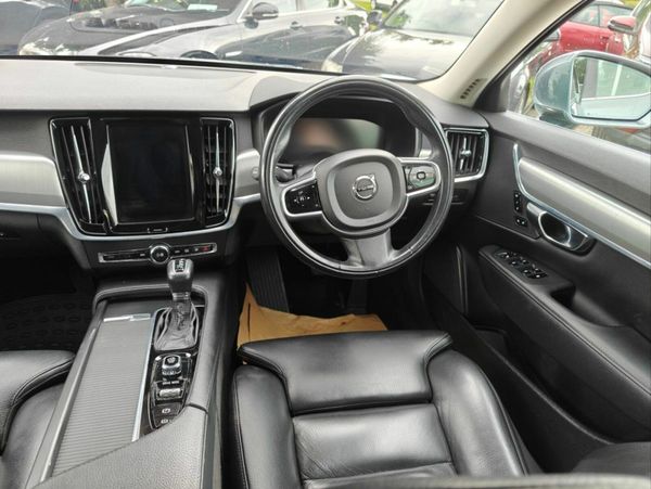 Volvo S90 D3 150hp Momentum Auto 371295405