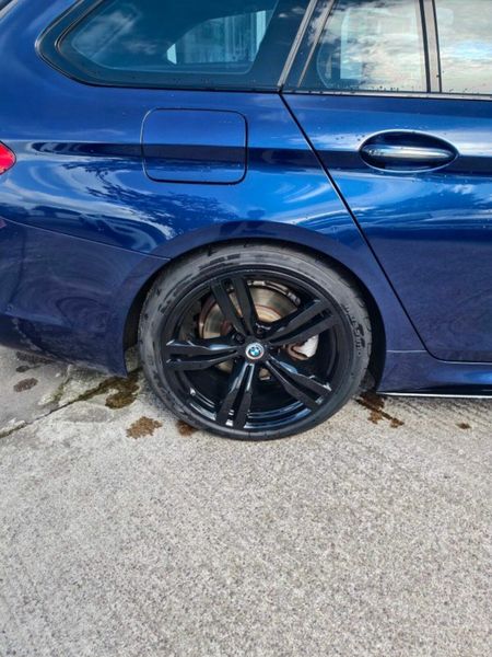 BMW 5-Series 520d M Sport Pro Touring 371293941