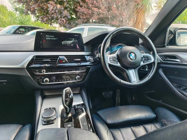 BMW 5-Series 520d M Sport Pro Touring 371293943