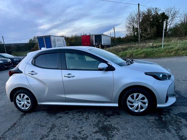 TOYOTA YARIS (2020) 1.5L PETROL HYBRID AUTOMATIC 371317256