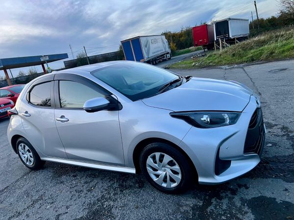 TOYOTA YARIS (2020) 1.5L PETROL HYBRID AUTOMATIC 371317257