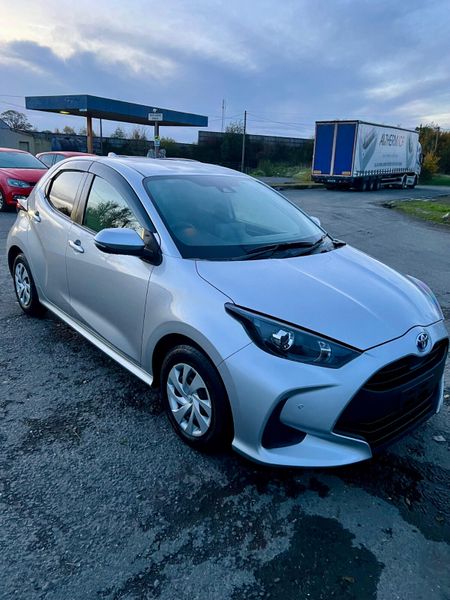 TOYOTA YARIS (2020) 1.5L PETROL HYBRID AUTOMATIC 371317259