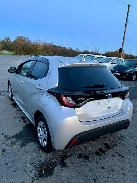 TOYOTA YARIS (2020) 1.5L PETROL HYBRID AUTOMATIC 371317314