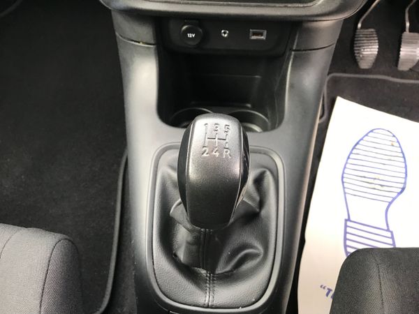 171 Citroen C3 1.2 Petrol Feel Puretech 371311577