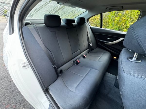 2017 BMW 3 series 320i Low mileage 371357778