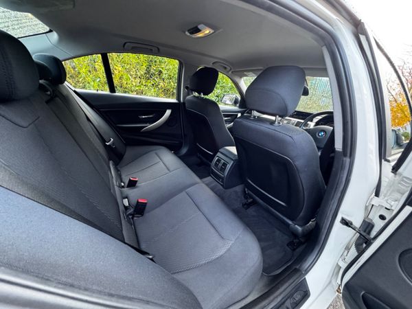 2017 BMW 3 series 320i Low mileage 371357799