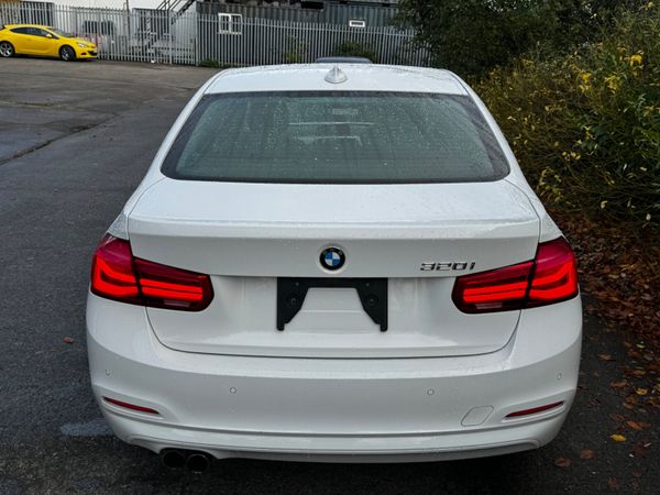 2017 BMW 3 series 320i Low mileage 371357830