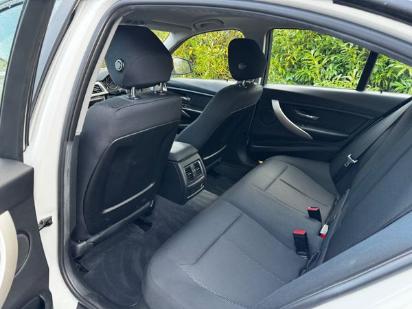 2017 BMW 3 series 320i Low mileage 371357856