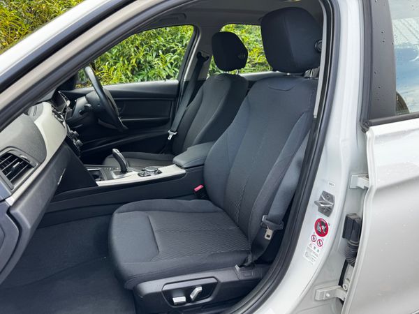 2017 BMW 3 series 320i Low mileage 371357868