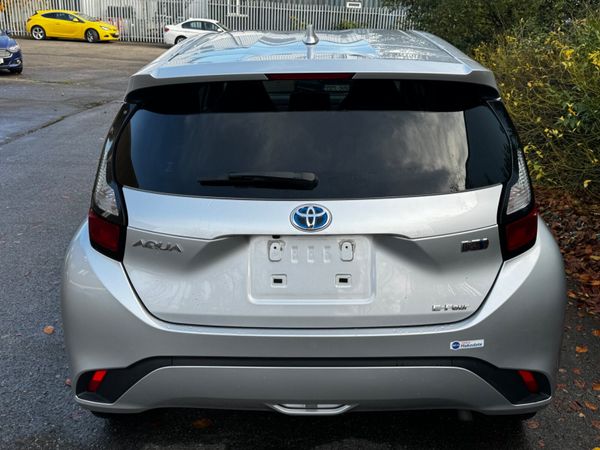 Toyota Aqua 2022 New Shape Hybrid 371359945