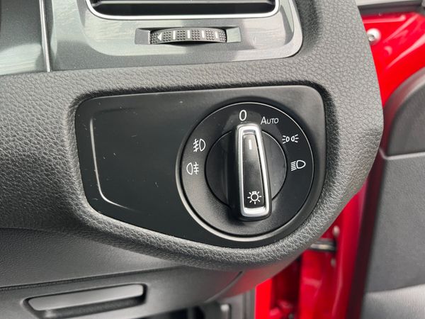 VOLKSWAGEN GOLF 2017, 1.2 TSI AUTO ESTATE 371352355