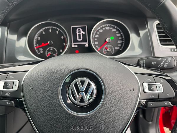 VOLKSWAGEN GOLF 2017, 1.2 TSI AUTO ESTATE 371352353