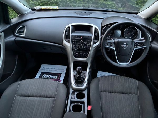 Opel Astra *NCT 07-26* 371404087