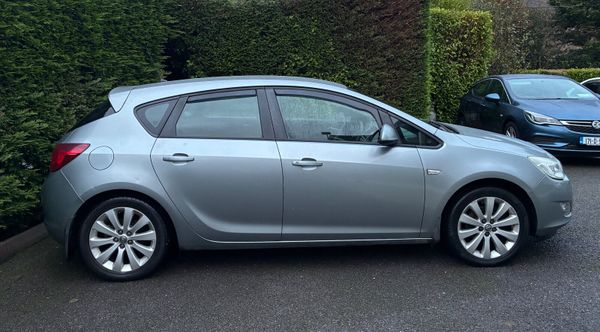 Opel Astra *NCT 07-26* 371404082