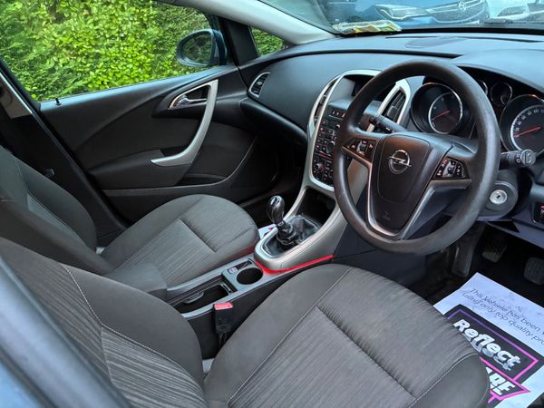 Opel Astra *NCT 07-26* 371404107