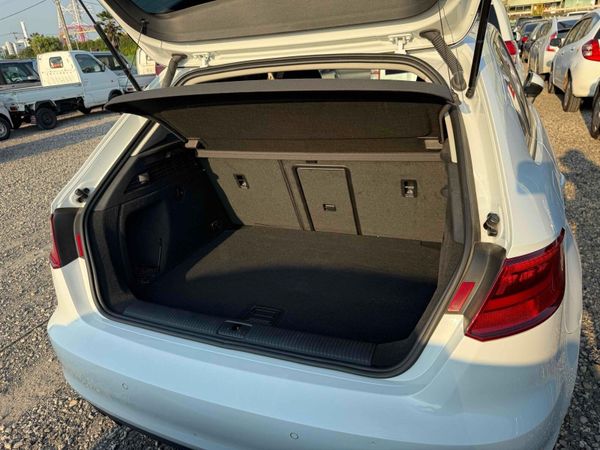 Audi A3 Auto Leather Seats/Heated Elec seats Hi Sp 371400019