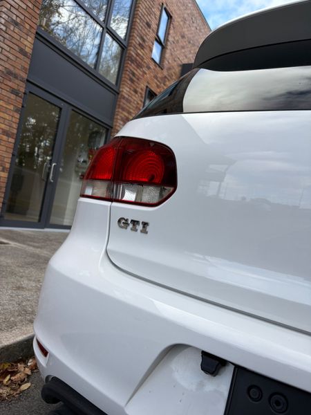 2011 GTI DSG - AS NEW 40,000 miles 371400821