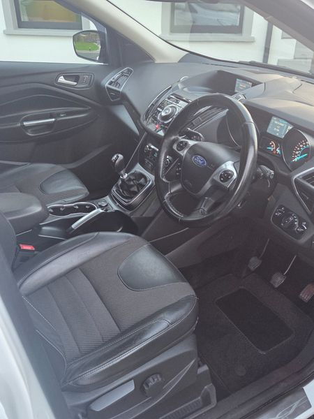 2015 FORD KUGA 2.0TDCI TITANIUM 150BHP 371401143