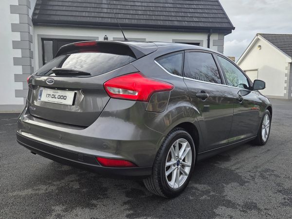 2017 FORD FOCUS ZETEC 120BHp 371401579