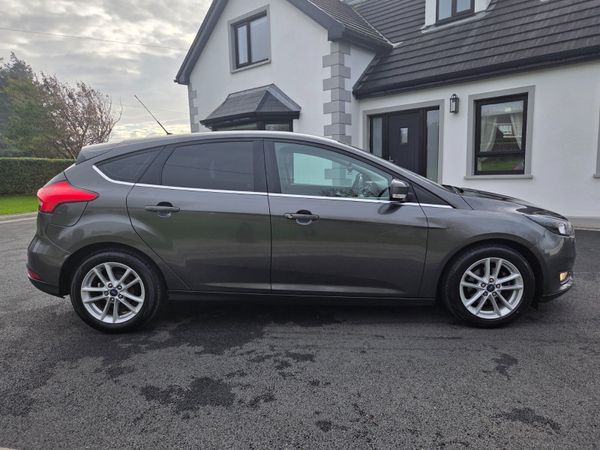 2017 FORD FOCUS ZETEC 120BHp 371401572