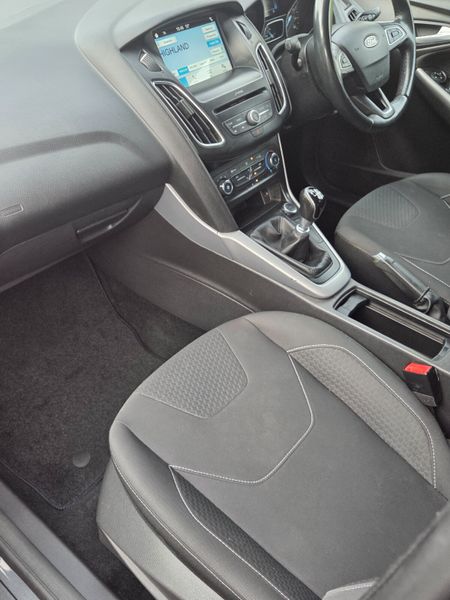 2017 FORD FOCUS ZETEC 120BHp 371401587