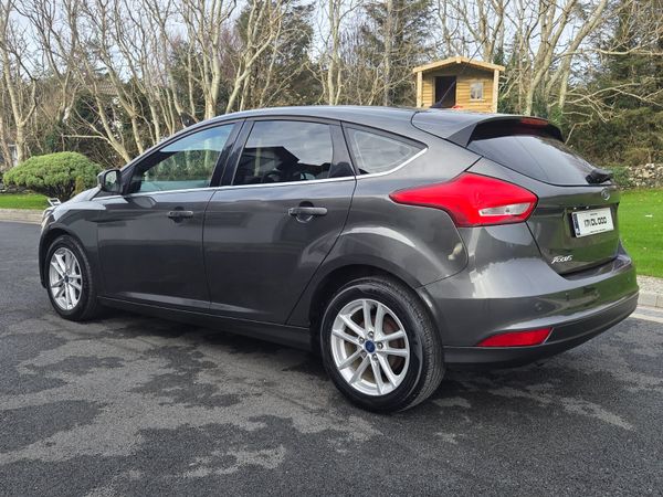 2017 FORD FOCUS ZETEC 120BHp 371401581