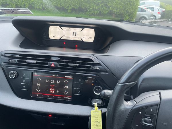 Citroen C4  grand Picasso 7 seater 371413029