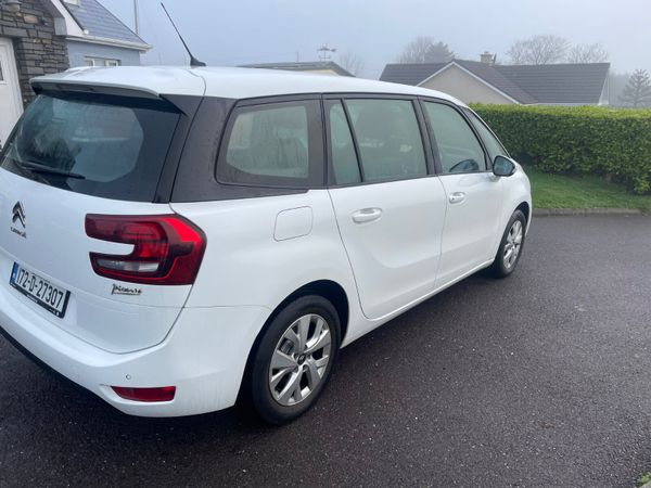 Citroen C4  grand Picasso 7 seater 371413035