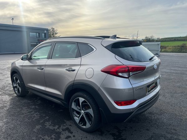 2016 Hyundai Tucson Premium SE 2.0 CRDI BlueDrive 371425581