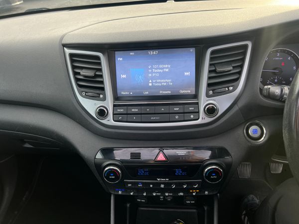 2016 Hyundai Tucson Premium SE 2.0 CRDI BlueDrive 371425597