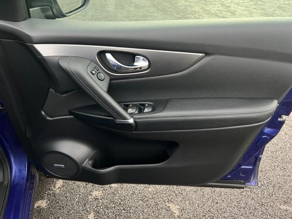 2018 (182) Nissan Qashqai Tekna 1.5 DCI - Pan Roof 371425871