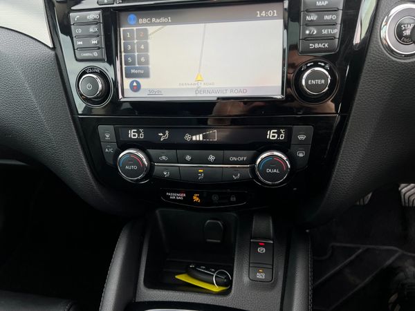 2018 (182) Nissan Qashqai Tekna 1.5 DCI - Pan Roof 371425882