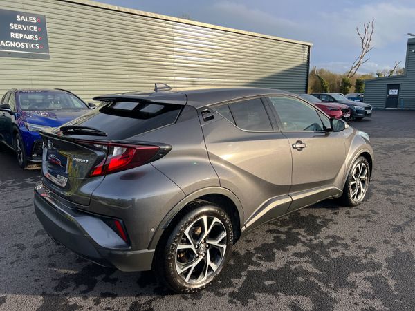 2021 Toyota CH-R Design 1.8 CVT Hybrid 371427991